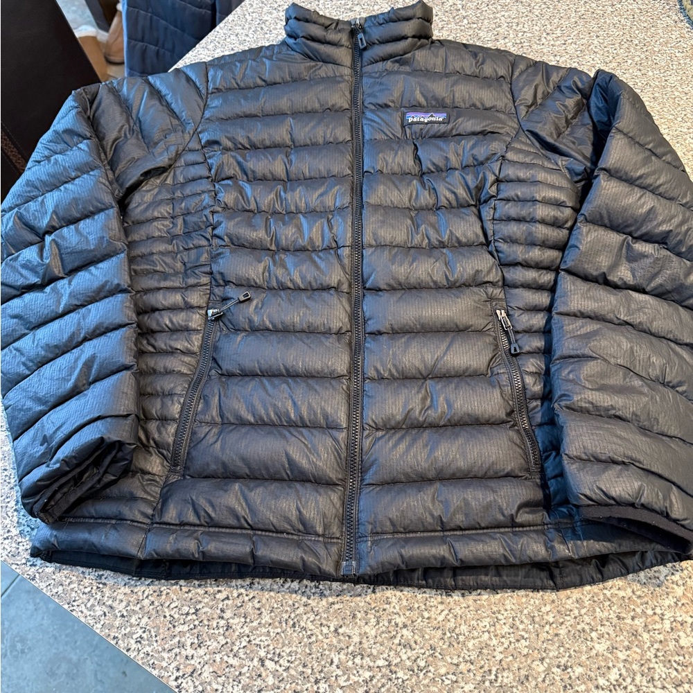 Women’s Patagonia Black Puffer Jacket